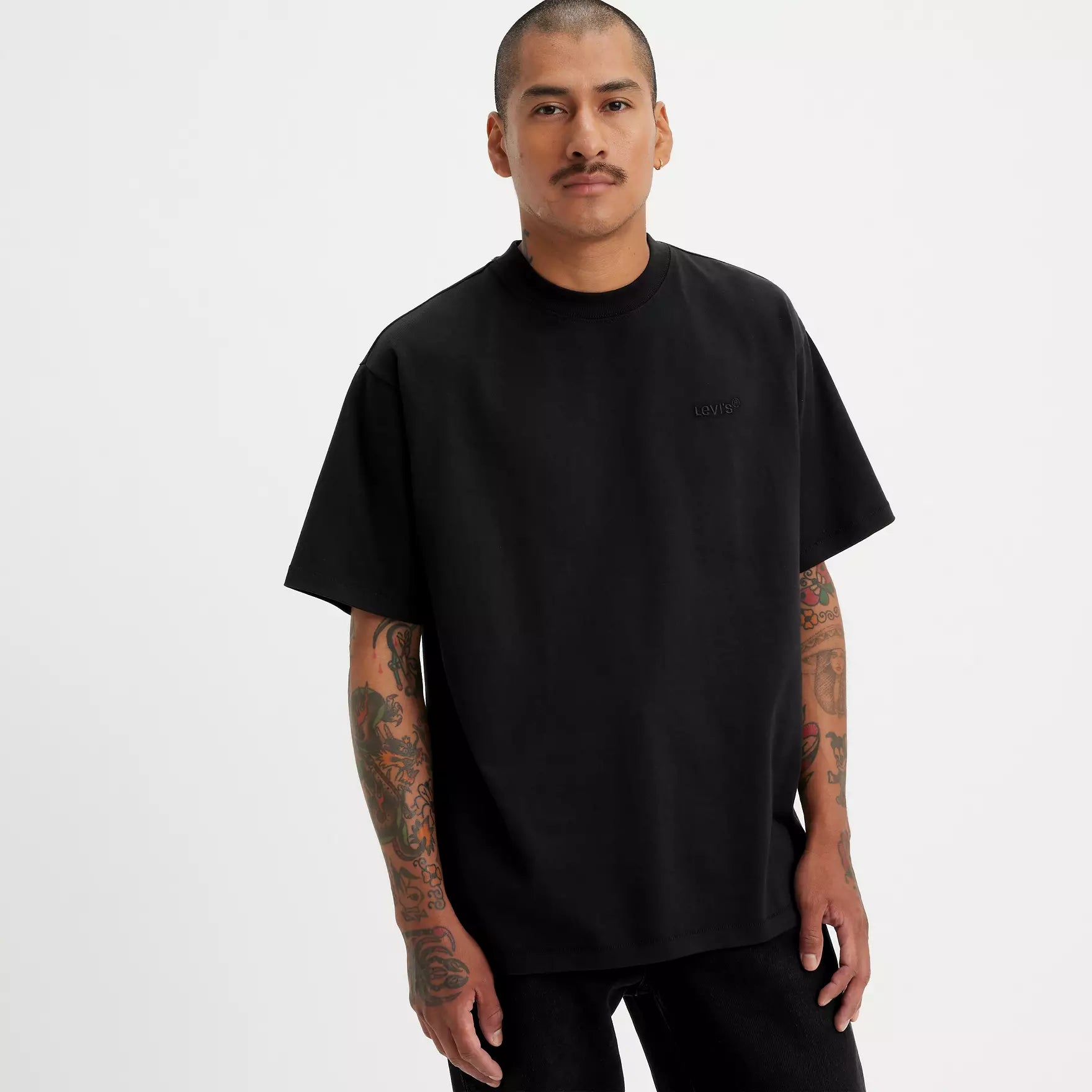 Red Tab Vintage Tee Blacks
