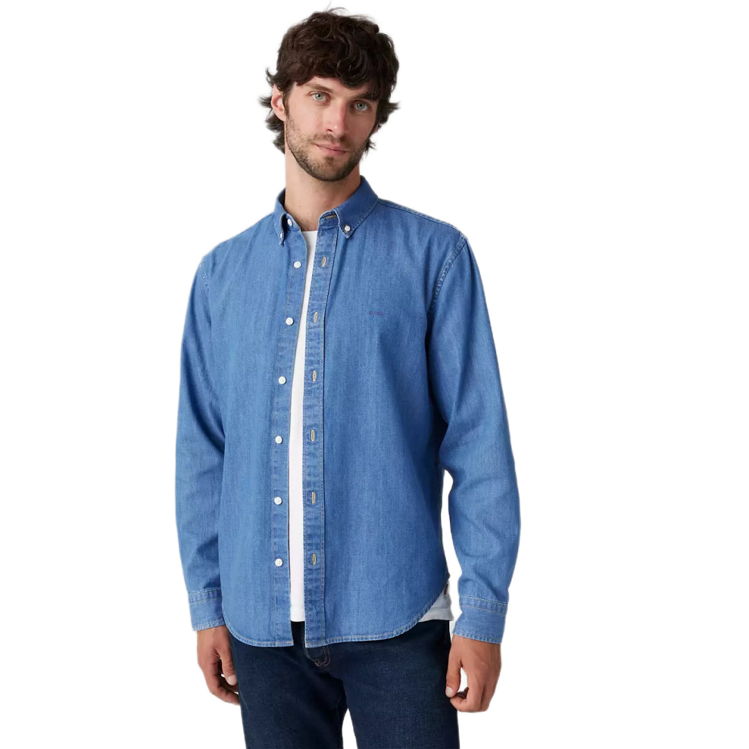 AUTHENTIC BUTTON DOWN WOODROW MID WASH